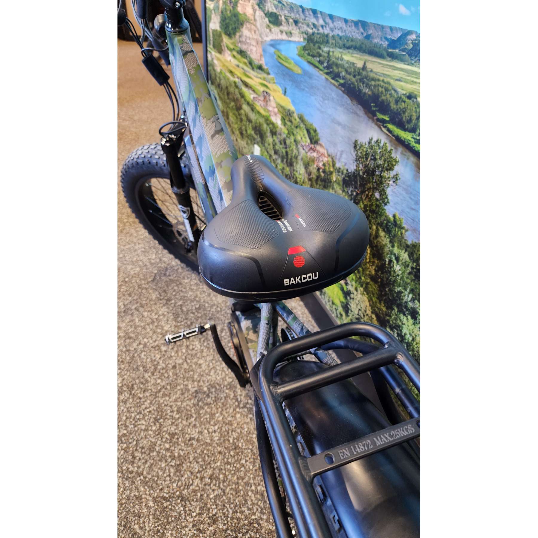 Mule Jager 25AH Kuiu Verde 2.0 Showroom Special