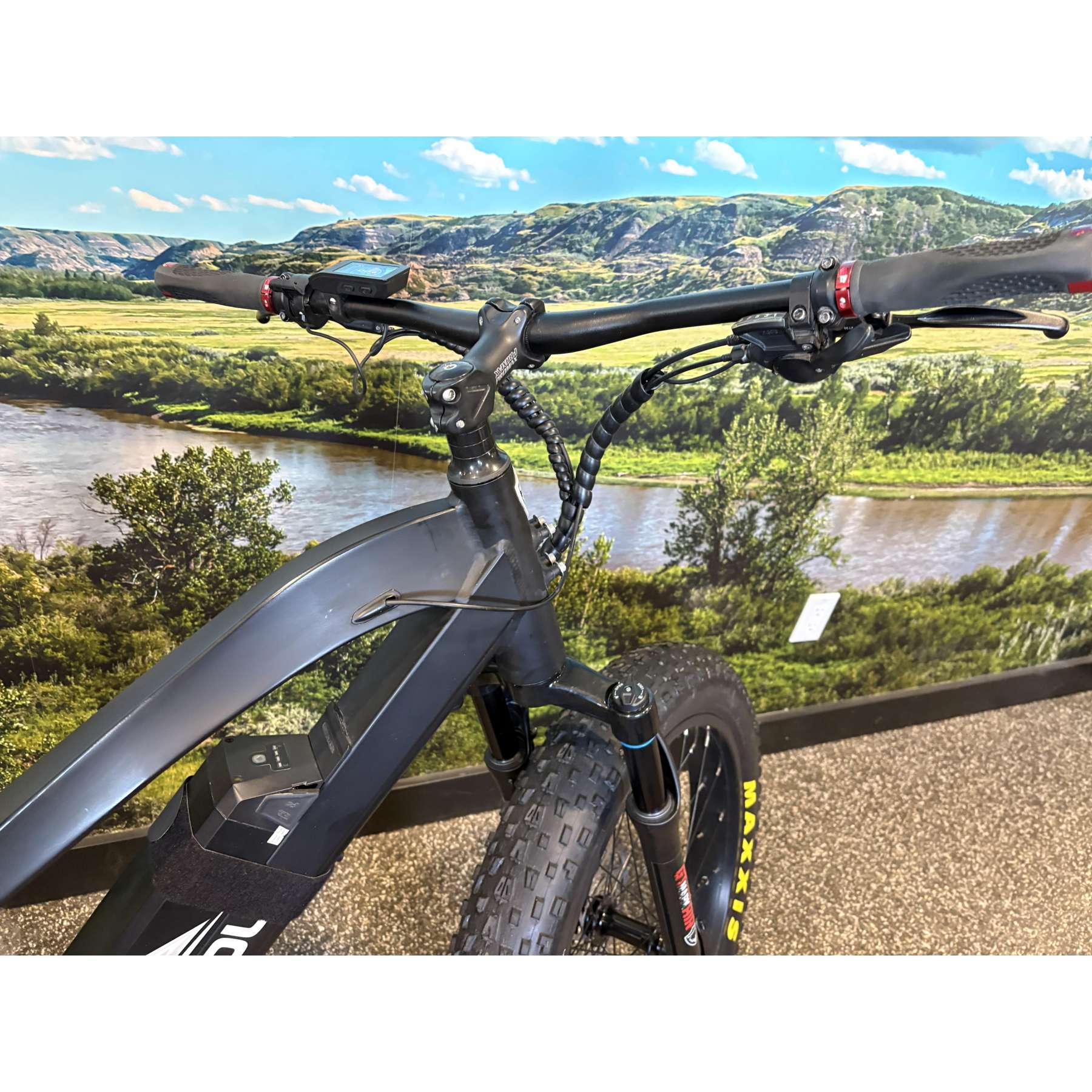 Flatlander 25AH Matte Black Demo Special