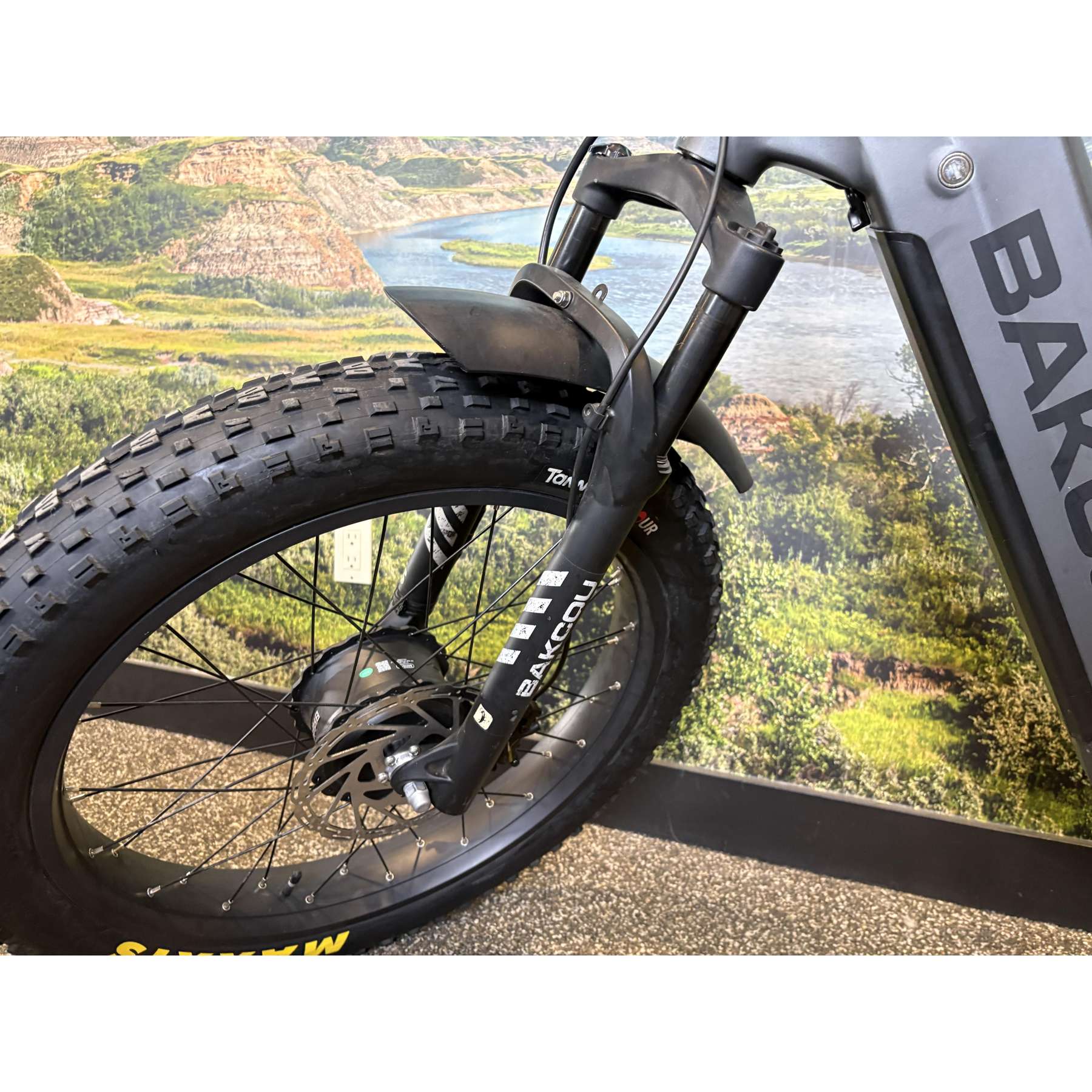 Kodiak SD AWD 26 Matte Gunmetal Grey Demo Special