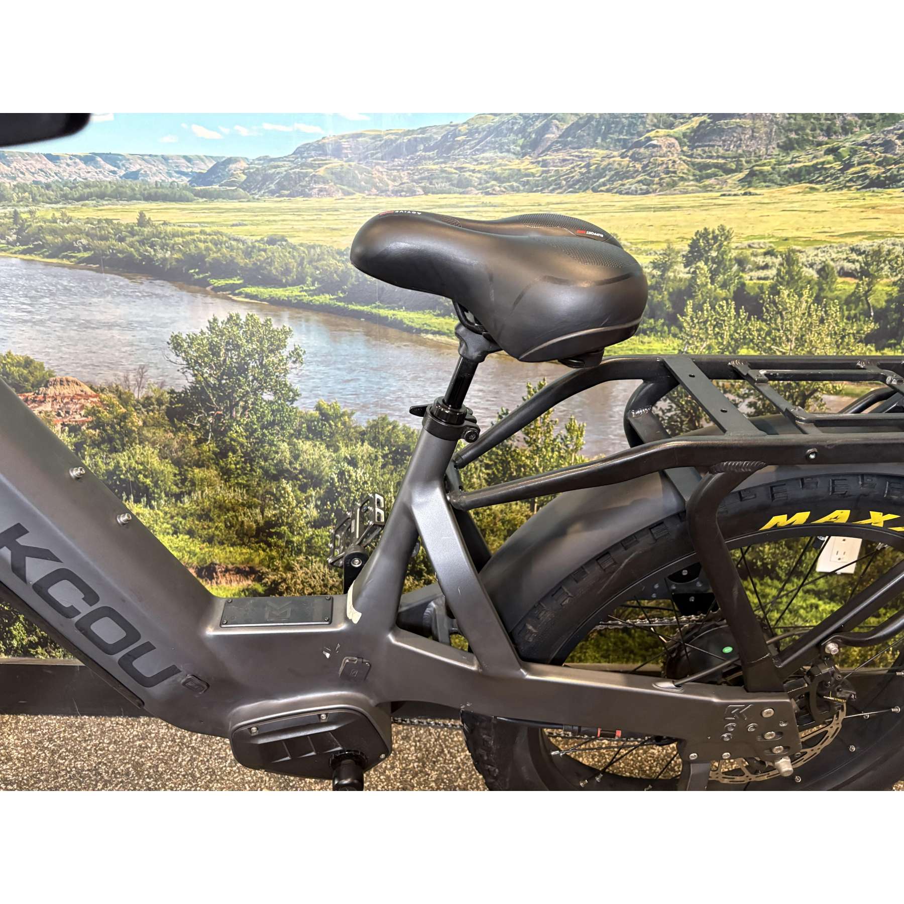 Kodiak SD AWD 26 Matte Gunmetal Grey Demo Special