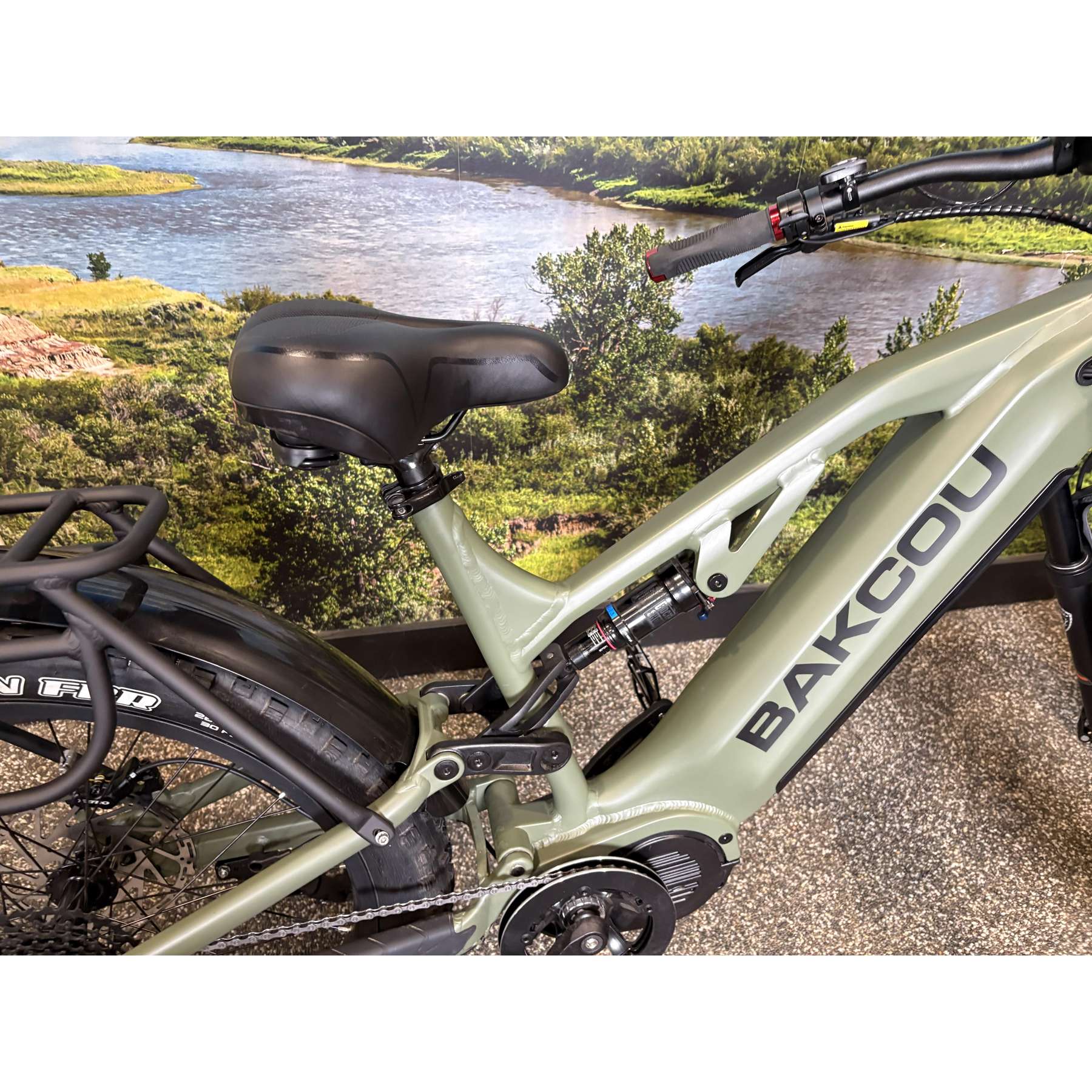 Scout 19" Frame 21AH Matte Army Green Showroom Special