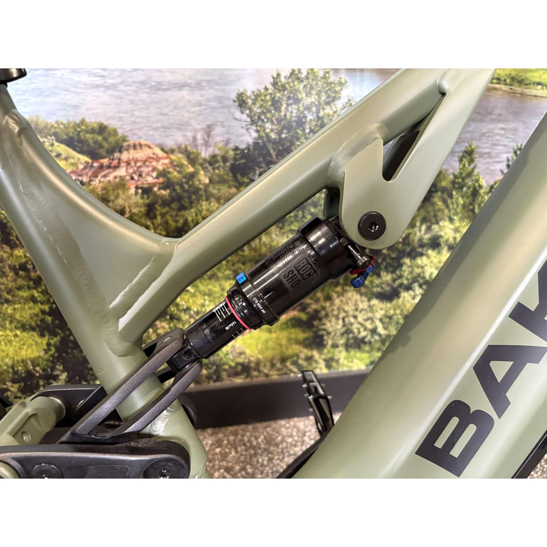 Scout 19" Frame 21AH Matte Army Green Showroom Special
