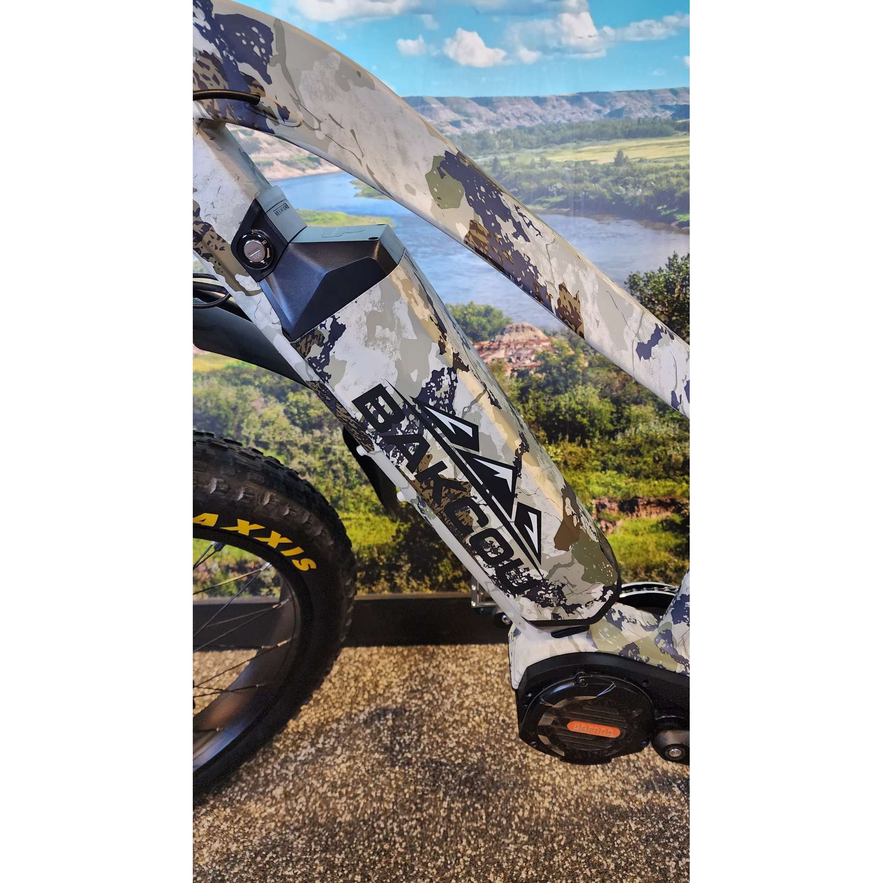 Mule 25AH Kings XK7 Camo Demo Special