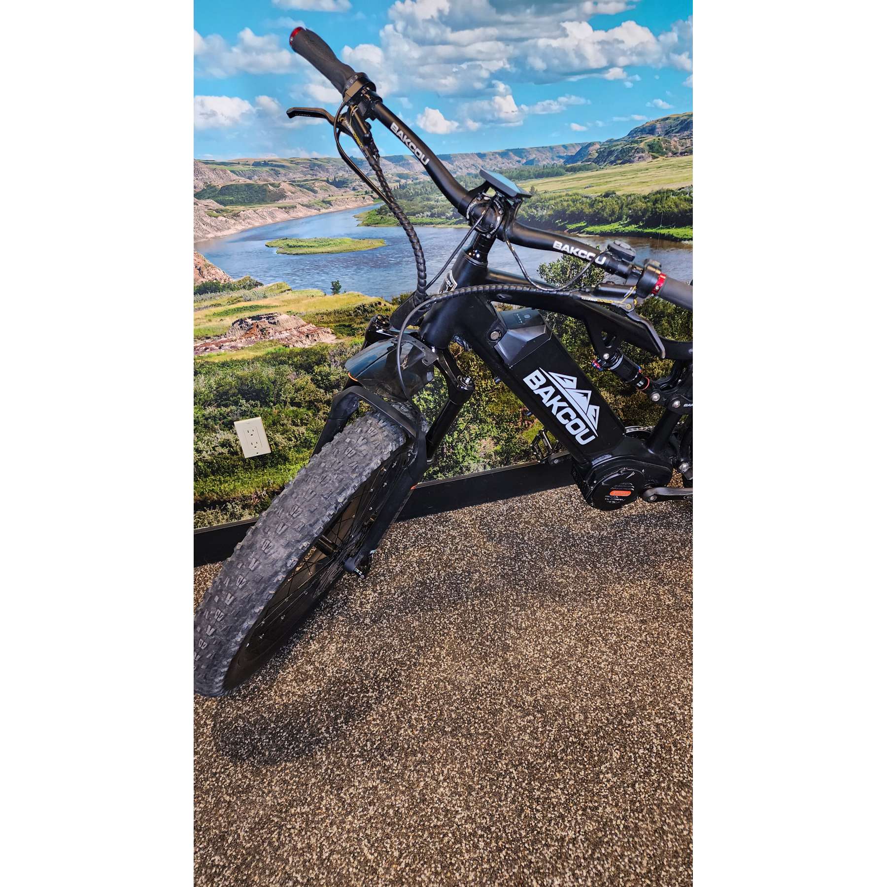 Storm Jager 17" Medium Frame 25AH Matte Black Demo Special
