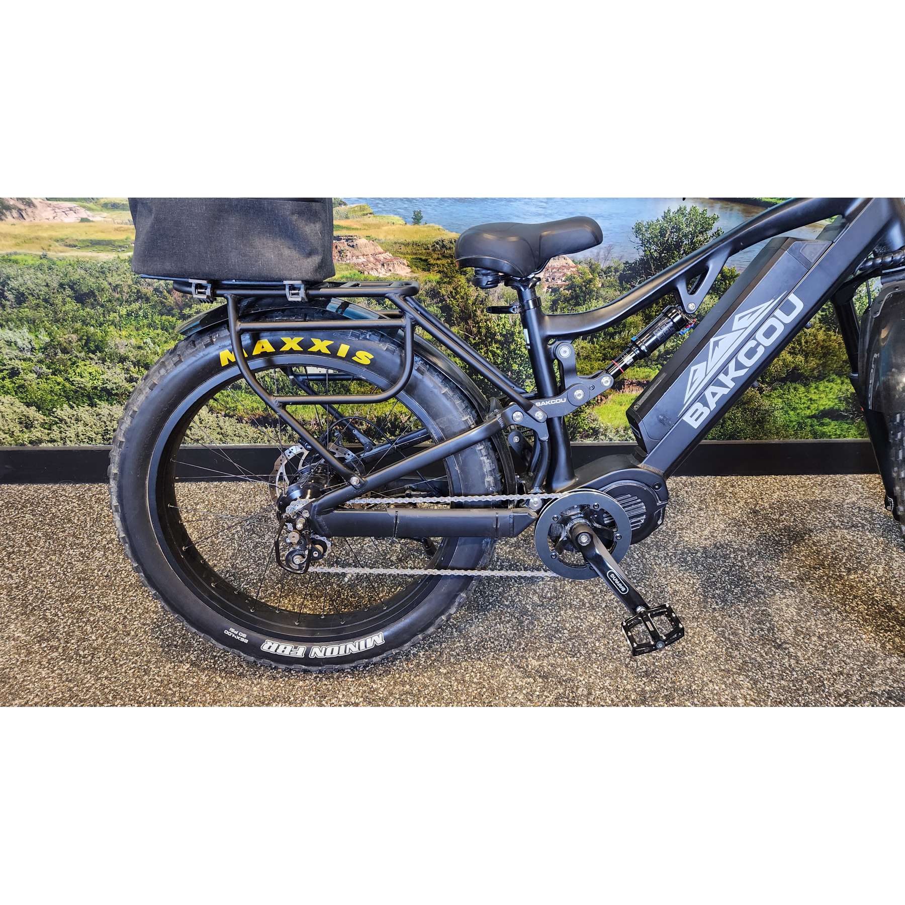 Storm Jager 17" Medium Frame 25AH Matte Black Demo Special