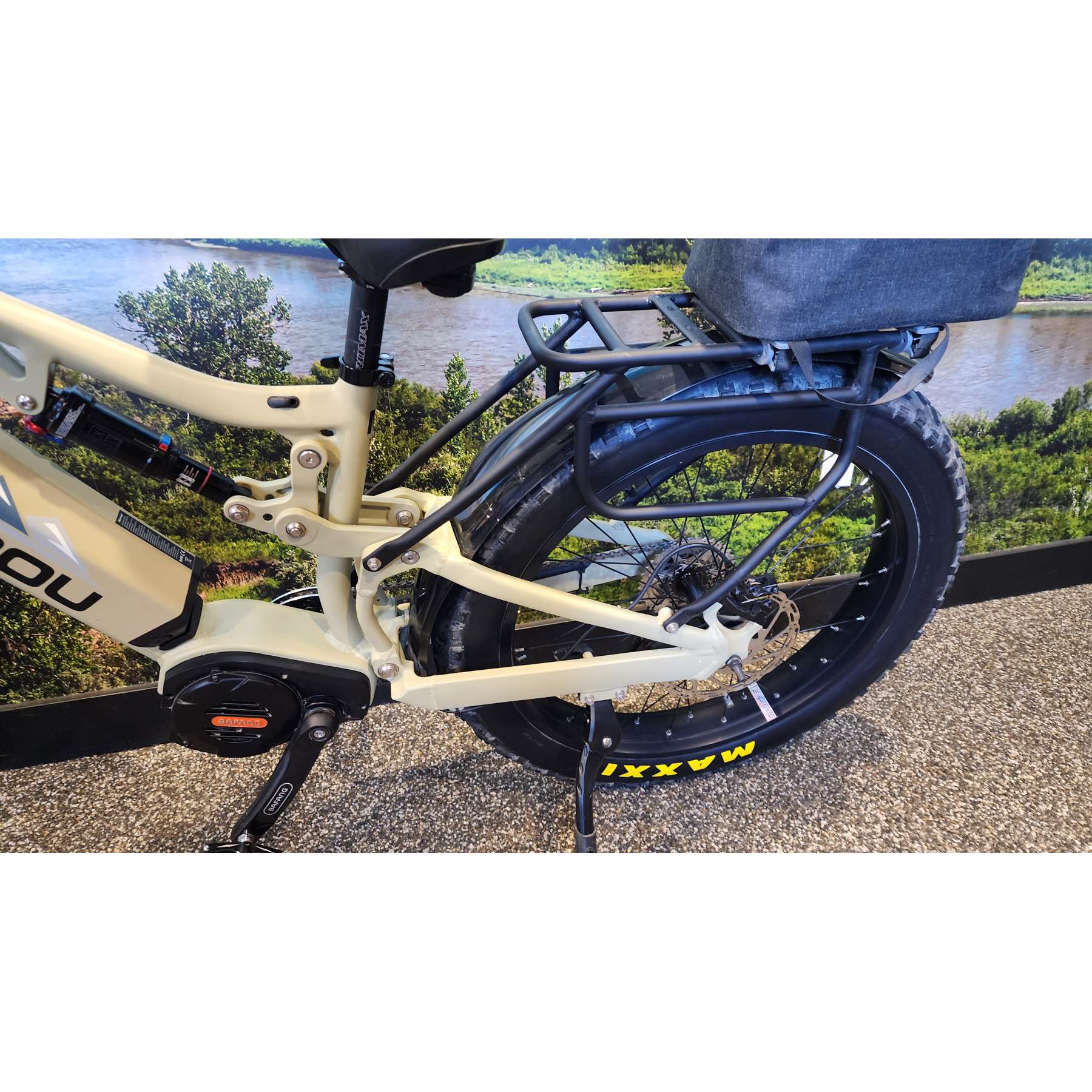 Storm 17" Medium Frame 21AH Matte Desert Tan Demo Special